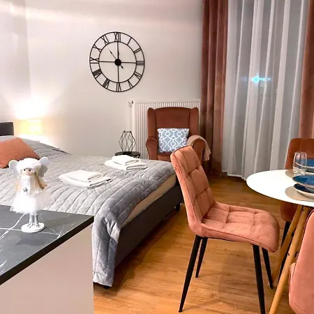 Rozowa Fala - Pinea * Pobierowo